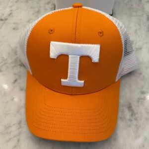 Zephyr snap back UT hat - NWT